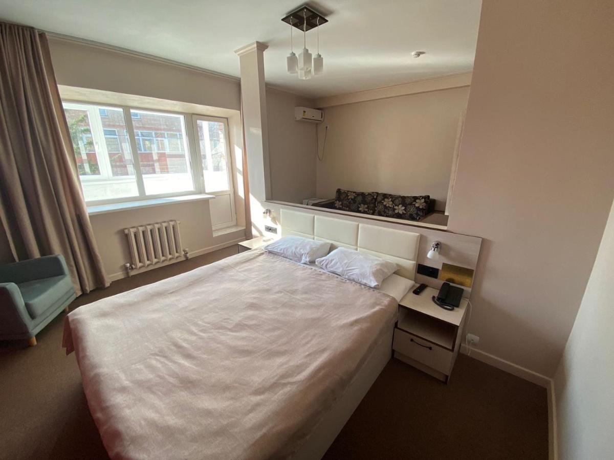 Ulpan Mini Hotel Astana Buitenkant foto