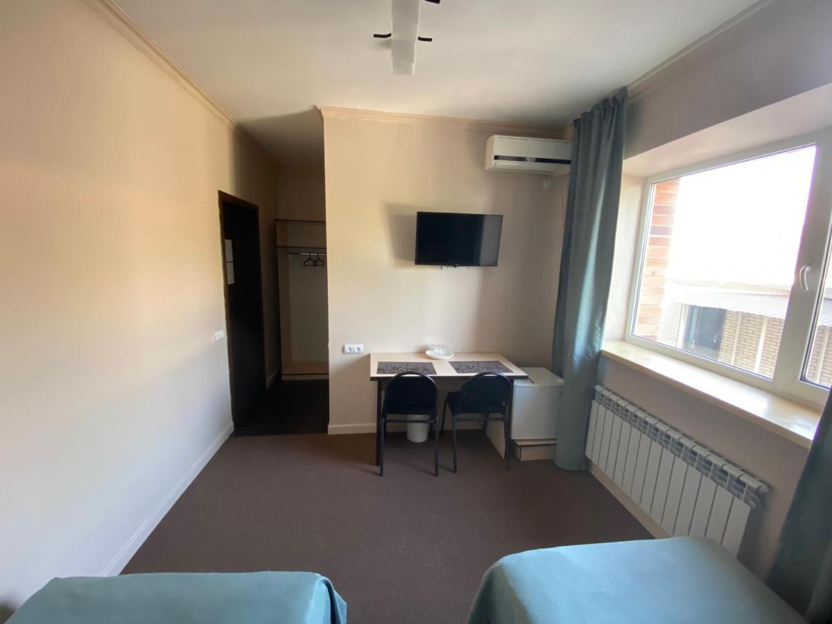 Ulpan Mini Hotel Astana Buitenkant foto