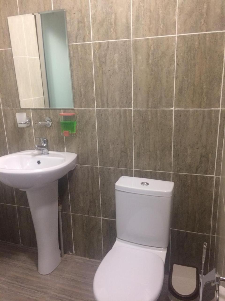 Ulpan Mini Hotel Astana Buitenkant foto